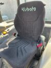 Kubota M8540 Power Crawler usato 4.800 ore di lavoro – sedile di guida in tessuto nero